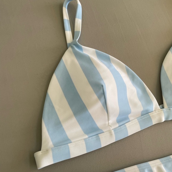 NWT Hollister Striped Bikini, Light Blue/White - Picture 3 of 6